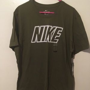 MEN’S NIKE T-SHIRT